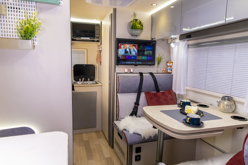 明天開展，在沈陽看自由炮房車好時機(jī)