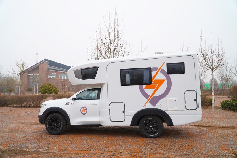 房車旅行，面對復(fù)雜路況四驅(qū)是必選