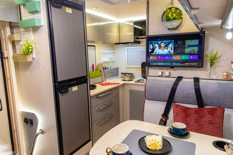 一室一廳大廚房，房車(chē)這款很舒適