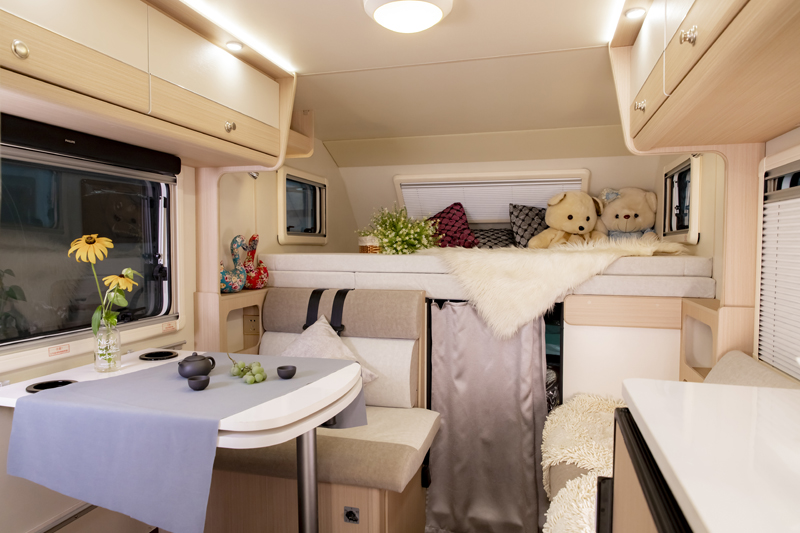 大床、大客廳得房車，四驅、動力好