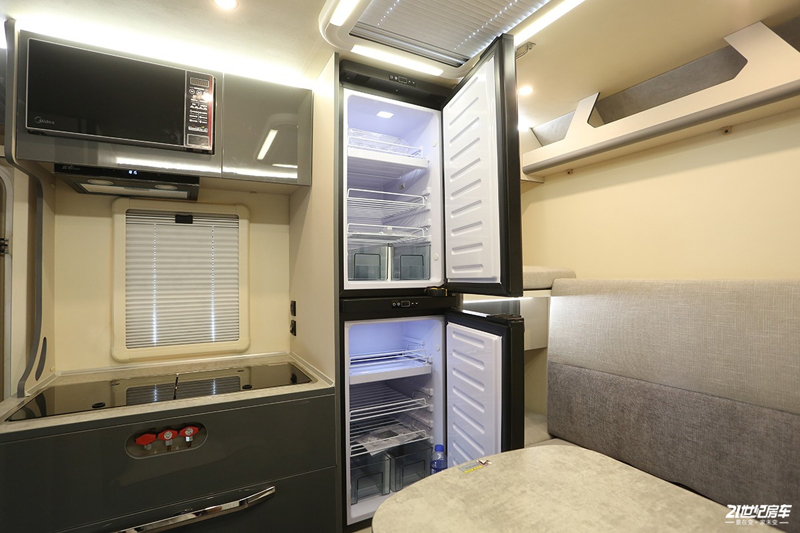 打響第二炮!搶先實拍體驗覽眾自由炮-B皮卡四驅房車 打響第二炮!搶先實拍體驗覽眾自由炮-B皮卡四驅房車