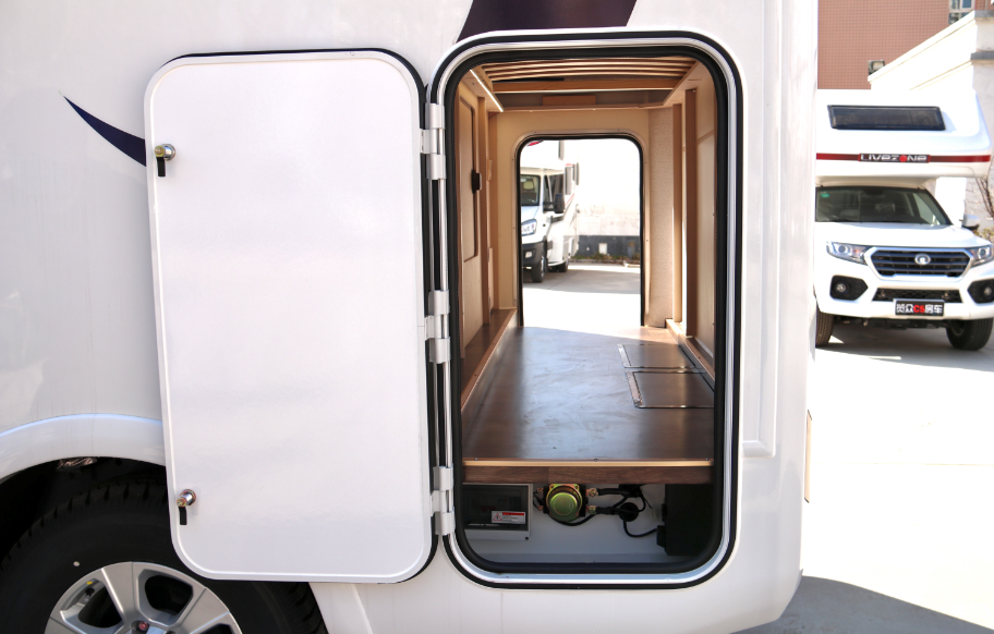 分時四驅、超大空間、一代經典——風駿C7! 分時四驅、超大空間、一代經典——風駿C7!