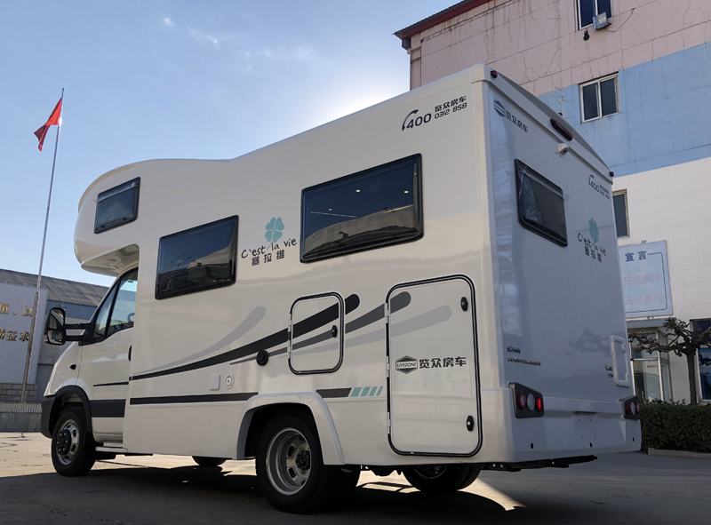 舒適旅行生活，這款房車必不可少